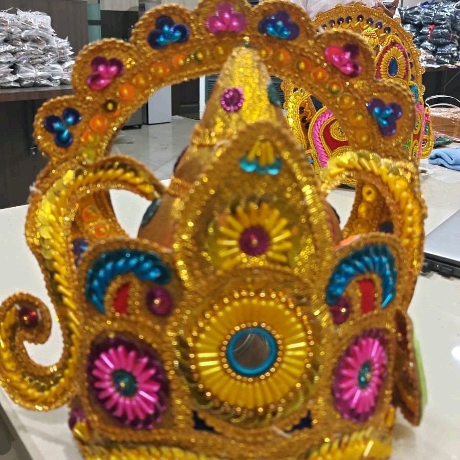 GOLD CROWN