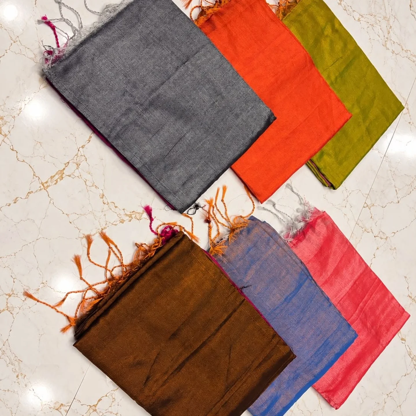 Plain Raga Tissue Saree with Tassels