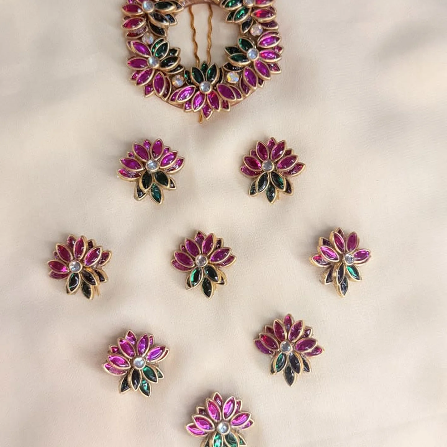 Kemp Lotus Jada Set (11 Pieces)